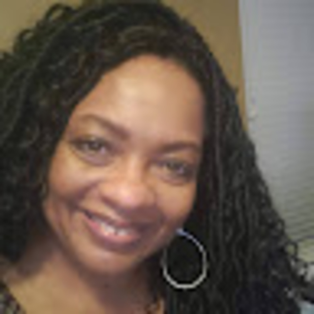 Meet your Posher, Lorraine